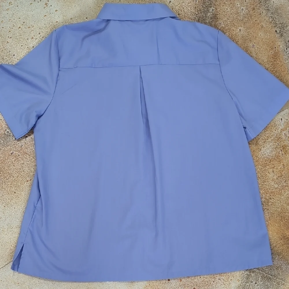 Foxcroft | Periwinkle Blue Heart Pocket Button Down Short Sleeve Size 14 - Picture 6 of 9